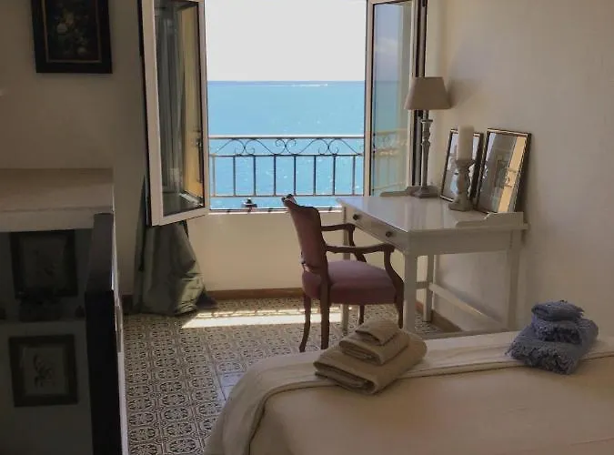 בית הארחה La Maisonette אנטיב