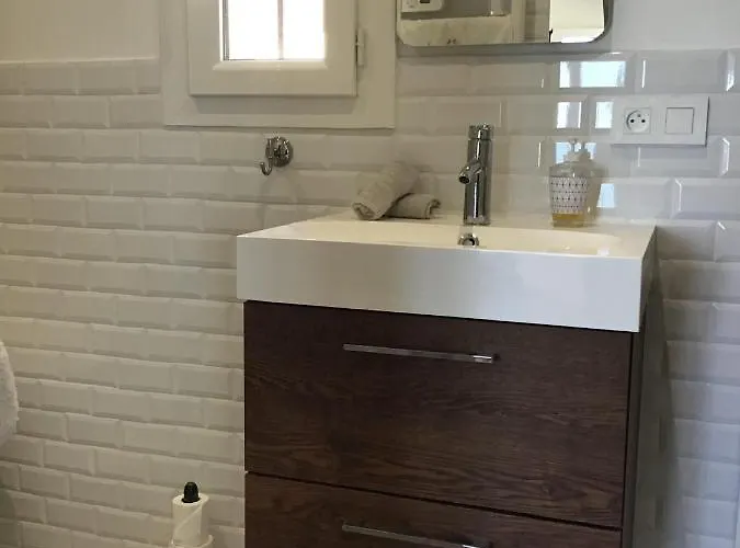 La Maisonette بيت ضيافة أنتيب